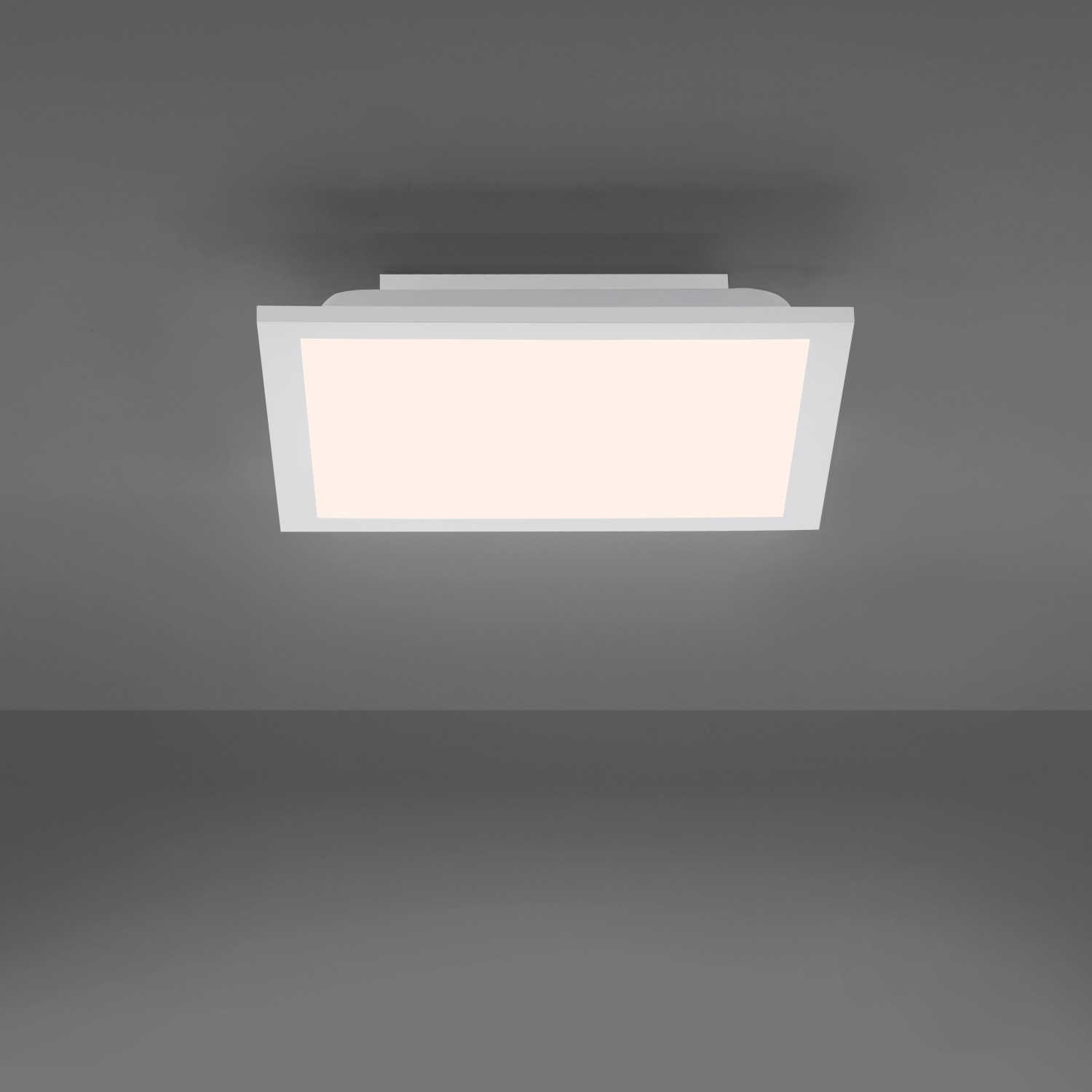 Weißes Just Light LED-Panel Fleet, 29,5x29,5 cm, für die Deckenmontage.