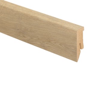 Kaindl Sockelleiste Eiche Cremona Torro, Leiste mit Kabelführung.