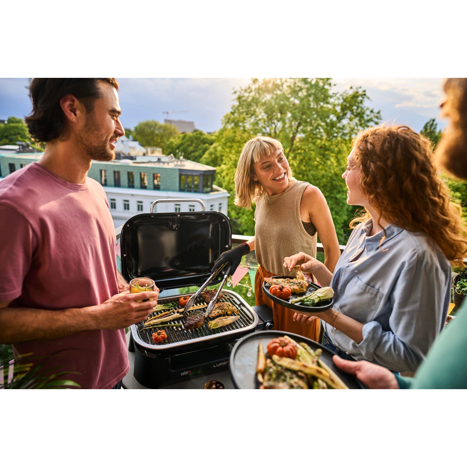 Weber ElektroTischgrill Lumin Schwarz 2200 W 49 x 33 cm kaufen bei OBI