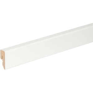 Weiße FN Neuhofer Sockelleiste FU018L aus MDF, 15x38,5x2400 mm, mit Clip-System.