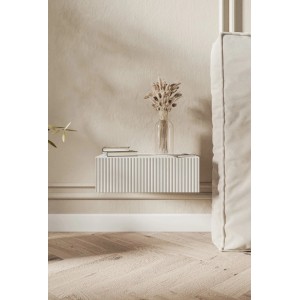Weißer, hängender Nachttisch Selsey Veldio, 50 cm breit, mit Rillenfront. Modernes Design, matte Oberfläche.