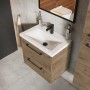 Maximus Waschbeckenunterschrank CHEESE Eiche, 60 cm breit, mit zwei Schubladen und Softclose.