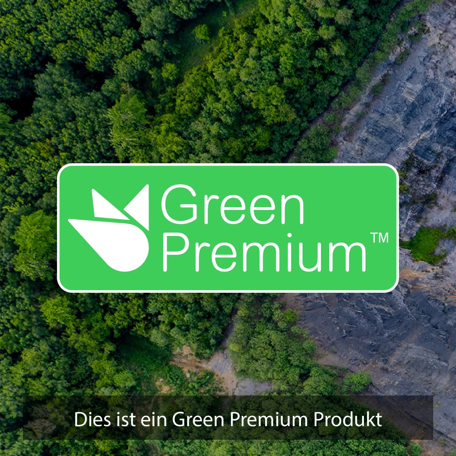 Green Premium Logo auf naturnahem Hintergrund.