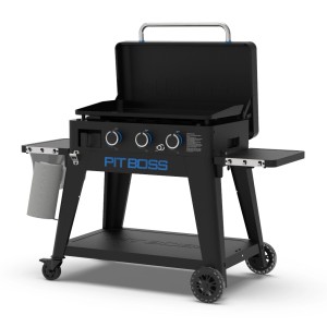 Schwarzer Pit Boss Gasgrill Plancha Ultimate Lift-Off mit 3 Brennern und Ablagetischen.