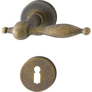 AnsaPro Zimmertür-Rosettengarnitur BB Moldau Messing, Türbeschlag mit Drücker und Schlüsselrosette.