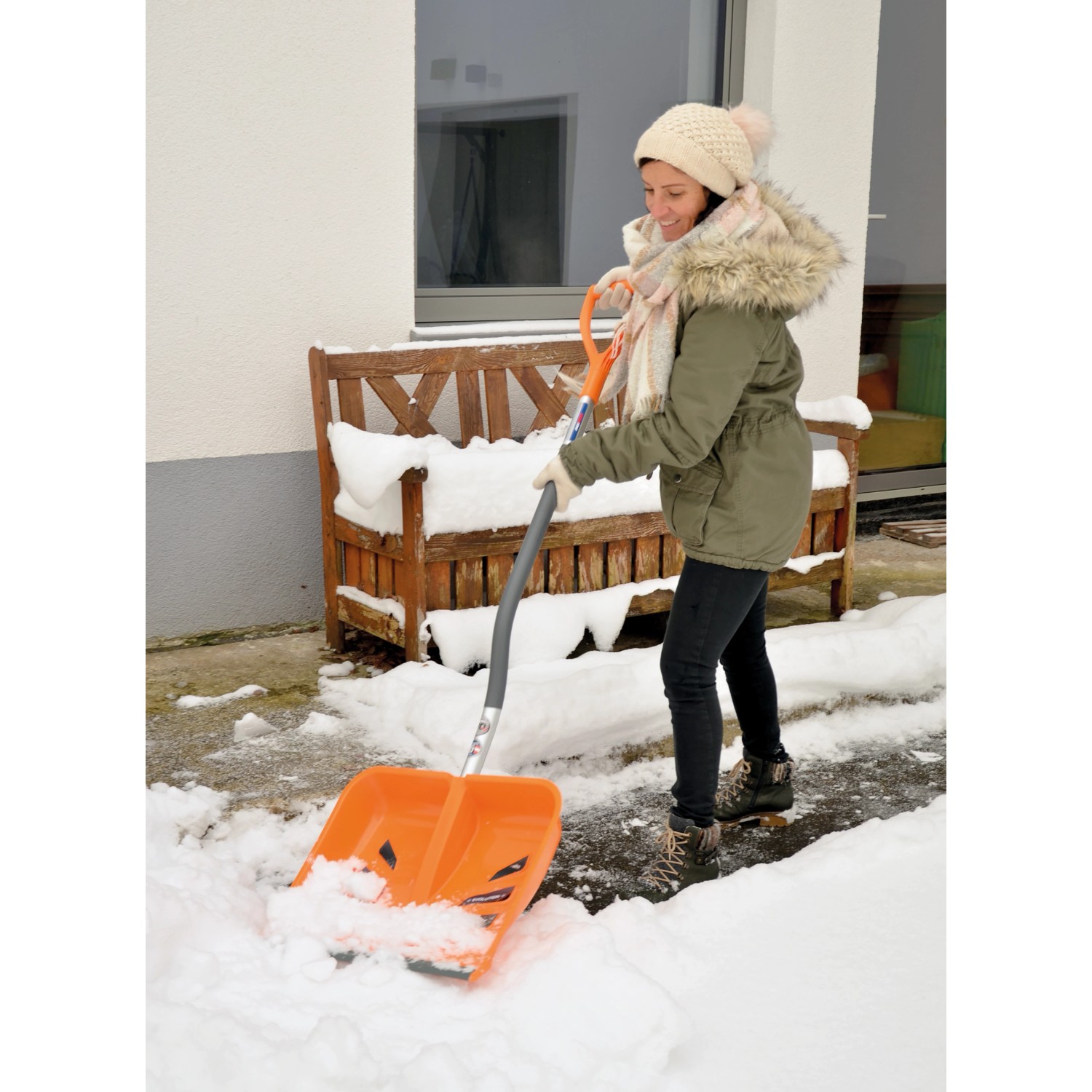ONLINEDISCOUNT24 Schneeschieber ALPIN - Orange Mit Alukante