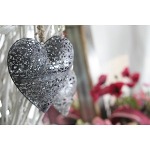 Videx Deko-Hänger Julia Herz, 2-fach sortiert, grau, Herz mit filigranen Ornamenten.