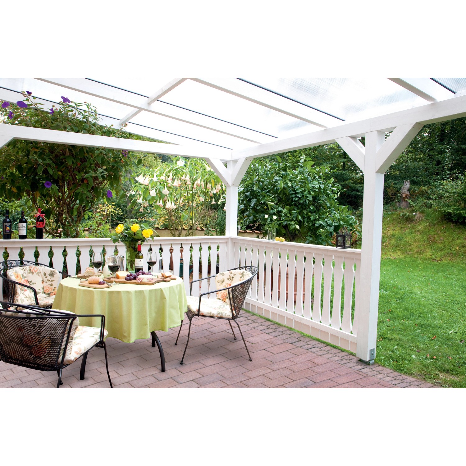 Skan Holz Seitenwand Balkonschalung, 255x96 cm, Fichte Nussbaum, als Zubehör für Terrassenüberdachung.