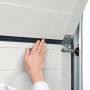 Detailansicht EcoStar Garagen-Sektionaltor: Dichtung und Mechanik im Fokus.