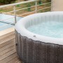 Mobiler aufblasbarer Whirlpool OTTOMAN im Rattan Design für 6 Personen, Durchmesser 204 cm.