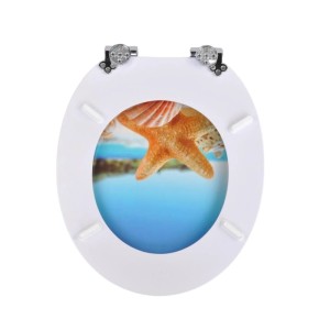 Weißer WC-Sitz mit Absenk-Automatik, verziert mit Seestern und Muscheln auf einem Strandmotiv.