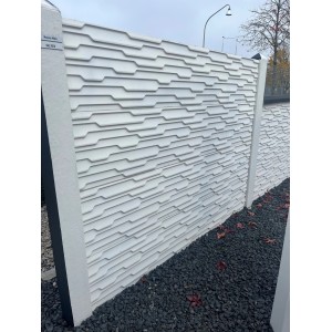 Betonzaun mit Acrylfarbe Reinweiß (RAL 9010) von Beckers, Detailaufnahme der strukturierten Oberfläche.