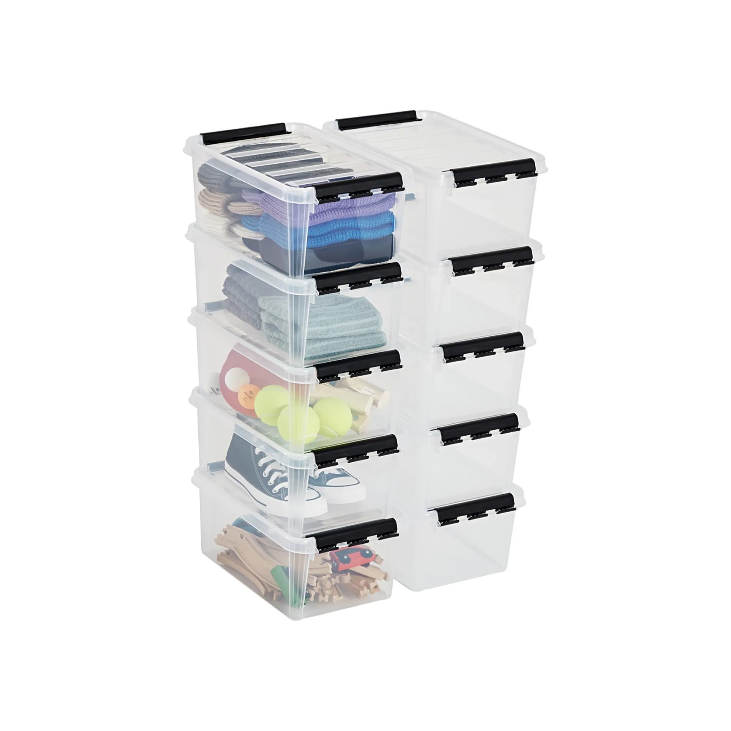 Stapel mit transparenten SmartStore Classic Aufbewahrungsboxen 8l mit Deckel, gefüllt mit diversen Gegenständen.