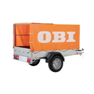 Stema Anhänger AN 750-13 mit OBI Hochplane (80 cm), ungebremst, mit orangefarbener Plane und OBI Logo.