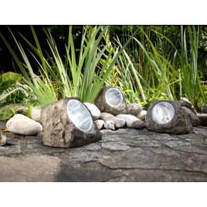 Globo LED-Solaraußenleuchte in Steinoptik Grau, 15 cm, als Deko im Garten.