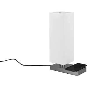 Moderne Reality Tischleuchte Haley mit induktiver Ladestation, Nickel matt und weißer Stoffschirm.