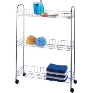 Wenko Rollregal Slim Chrom mit drei Ablagekörben und Rollen, befüllt mit Badutensilien.