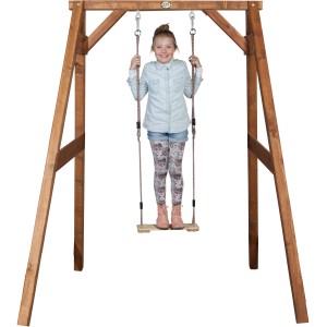 Axi Einzelschaukel aus Holz, braunes Schaukelgestell mit Kind auf der Schaukel im Garten.