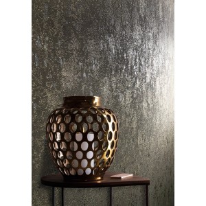 Marburg Vliestapete Avalon Struktur in Braun-Gold mit floralem Muster im Wohnraum.