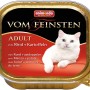 Vom Feinsten Katzen-Nassfutter Adult Rind & Kartoffeln, 100g Dose mit weißer Katze.