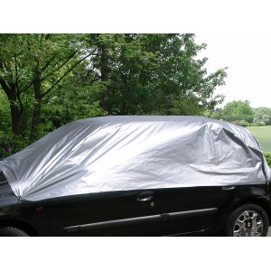 Eufab Halbgarage Gr. XL in Silber auf einem Auto, Schutz vor Frost und Witterung.