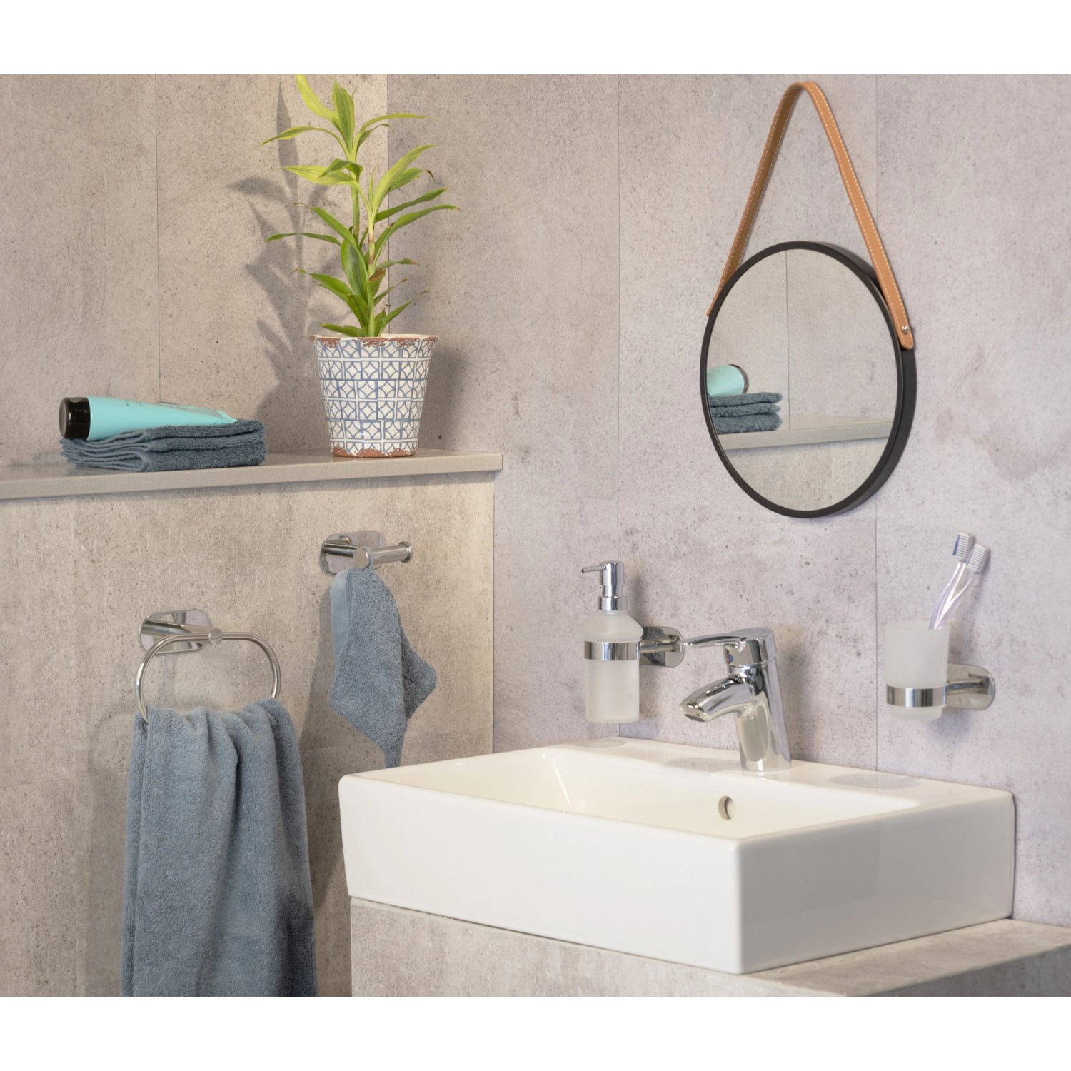 Wenko Zahnputzbecherhalter Uno Orea Shine aus Edelstahl mit satiniertem Glasbecher.