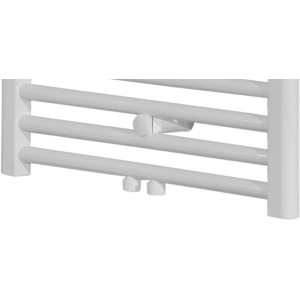 Weißer Sanotechnik Badheizkörper Bari 1600x500 mm mit Mittelanschluss.