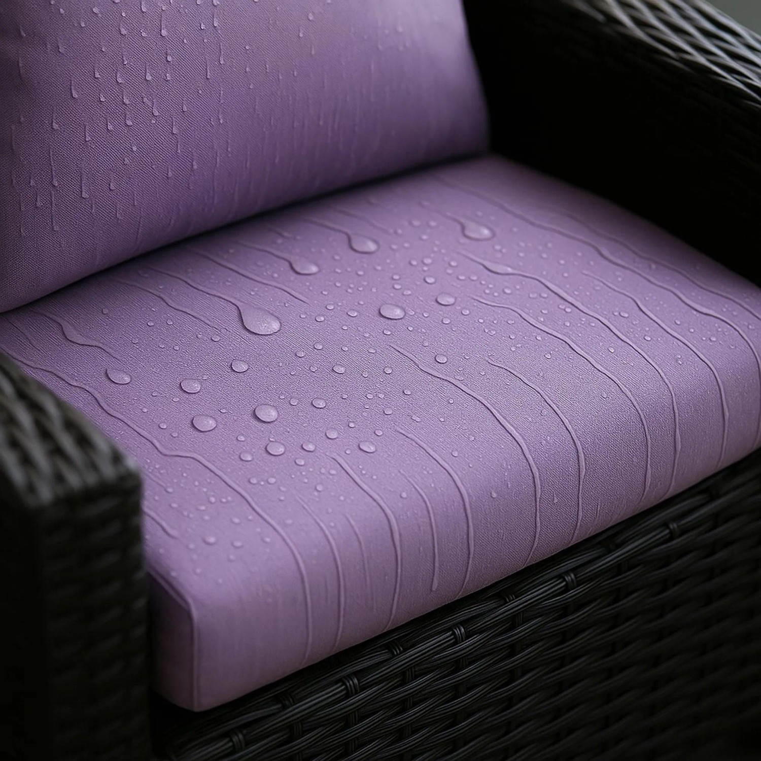 Lila Gartenkissen (170x60x50cm) für Polyrattan Möbel, wasserabweisend.