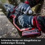 Einhell Akku-Astkettensäge GP-PS 18/20 im Einsatz beim Äste schneiden.