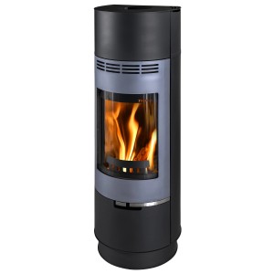 Thorma RODANO Kaminofen, 7,5 kW, mit Flammen im Brennraum. Zeitbrandofen für Wohnräume.