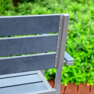 Detailansicht: Home Deluxe Gartenstuhl Madera, 8er-Set, Aluminium hellgrau, wetterfest.