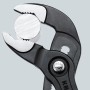 Knipex Cobra Rohrzange 300 mm, grau atramentiert, greift ein rundes Werkstück.