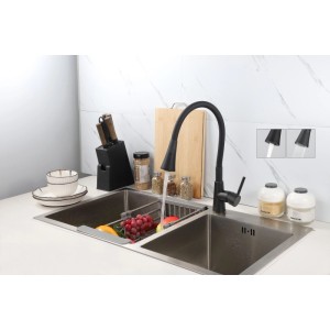 Schwarze Inter Ceramic Küchenarmatur Havanna mit flexiblem Auslauf und Einhebelmischer in moderner Spüle.