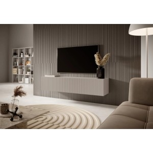 Selsey TV-Hängeboard Veldio 140 cm, Greige, mit geriffelter Front unter TV in modernem Wohnzimmer.