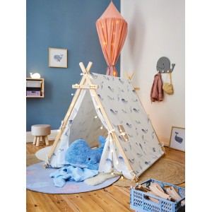 Kinderzimmer mit Hocker, Spielzelt und Deko im Under The Sea Design.