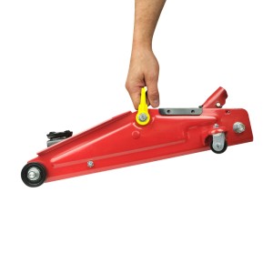 Roter Apa Rangierwagenheber mit 3 t Tragkraft, gehalten an gelbem Griff.