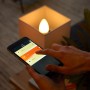 Philips Hue White E14 LED Lampe im Doppelpack, gesteuert per Smartphone App.