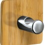 Kleine Wolke Klebehaken Timber Natur: Wandhaken aus Bambus mit silbernem Haken.