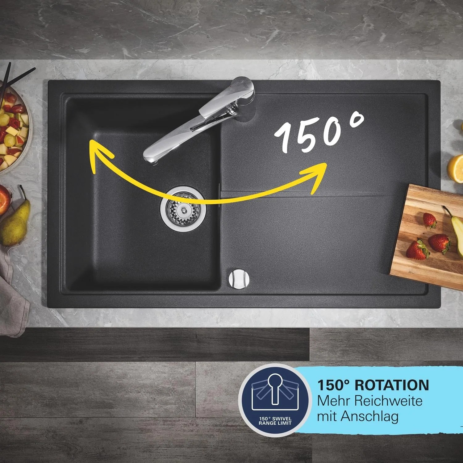 Grohe QuickFix Spültischarmatur Wave Cosmopolitan Chrom an Spüle mit 150° Schwenkbereich.