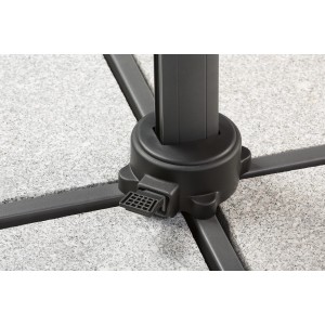 Detailaufnahme des anthrazitfarbenen Schirmständers für Schneider Ampelschirm, Fokus auf Basis und Feststellmechanismus.