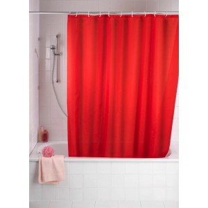 Roter Wenko Anti-Schimmel Duschvorhang 180x200 cm im Badezimmer.