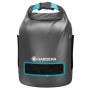 Gardena Liano™ Xtreme Gartenschlauch-Set mit Tasche zur Aufbewahrung. Graue Tasche mit blauem Tragegurt.