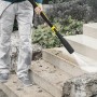 Kärcher K 7 Premium Smart Control Hochdruckreiniger im Einsatz auf einer Steintreppe.