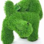 Grüne AniPlants Gartenfigur Hund, pinkelnd, 35 cm. Dekorative Gartendeko im Gras-Look.