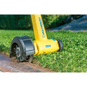 Gloria Kantenschneider Cut&Brush 2-in-1 im Einsatz zur Rasenkantenpflege.