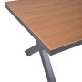 Rechteckiger Gartentisch Silea in Braun-Schwarz mit Aluminiumgestell und Holzplatten-Optik. 