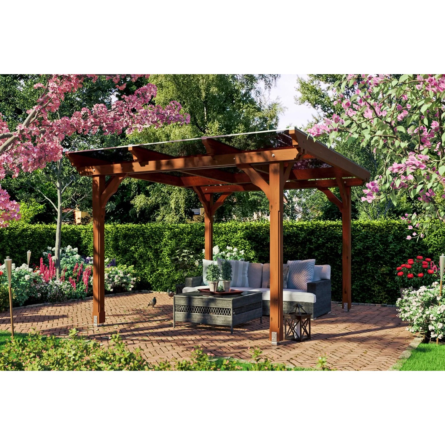 Nussbaum lasierter Holz-Pavillon Marseille im Garten mit transparenter Dacheindeckung und Sitzgruppe auf Terrasse.