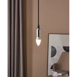 Dimmbare Eglo E14 LED Lampe in Kerzenform, 5,5W, warmweißes Licht.