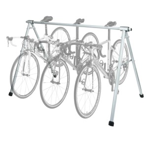 Silberner MCW Fahrrad-Sattelständer K39 aus Metall, pulverbeschichtet, für bis zu 10 Fahrräder.