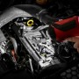 Eufab LED Handscheinwerfer 3W im Einsatz zur Motorraumbeleuchtung.